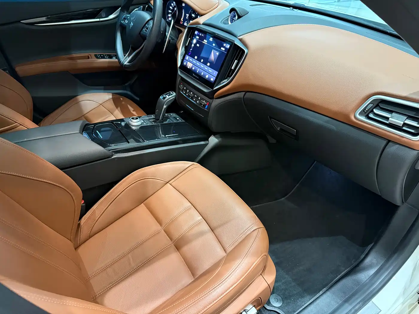 Maserati Ghibli 2023 3.0T Modena фото 12