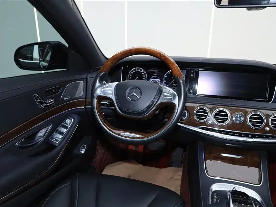 Mercedes-Benz S-Class 2017 S 320 L Luxury фото 27