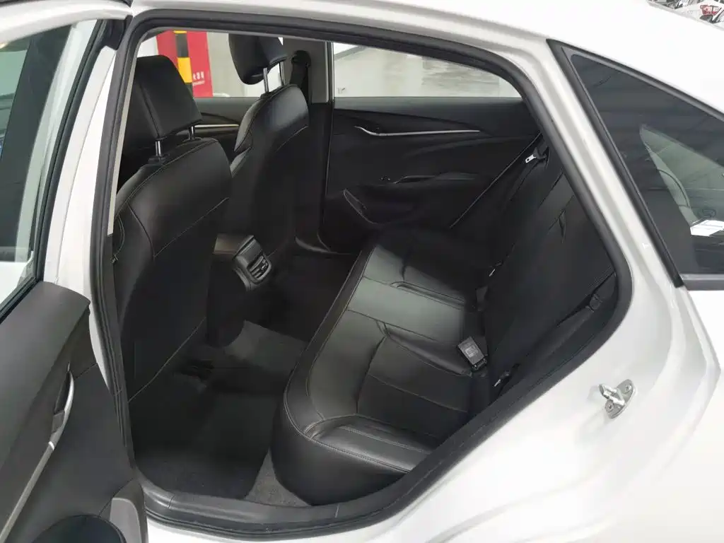 Фото 15 - Buick Excelle