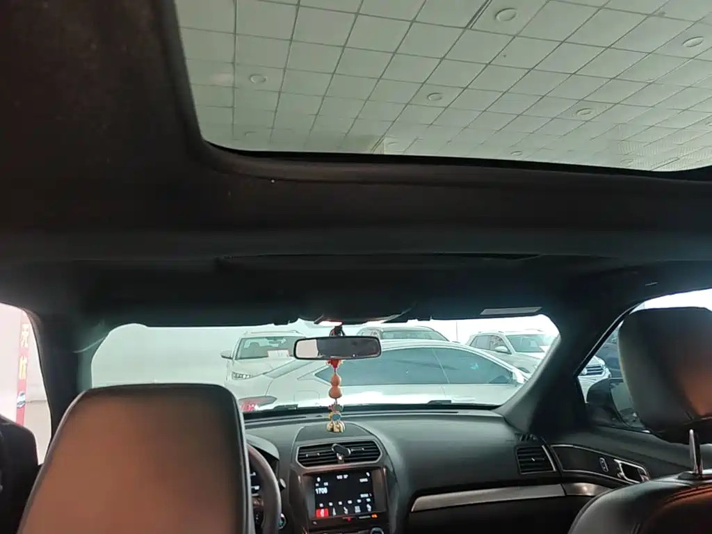 Ford Explorer (Import) 2018 2017 2.3T Trend Edition