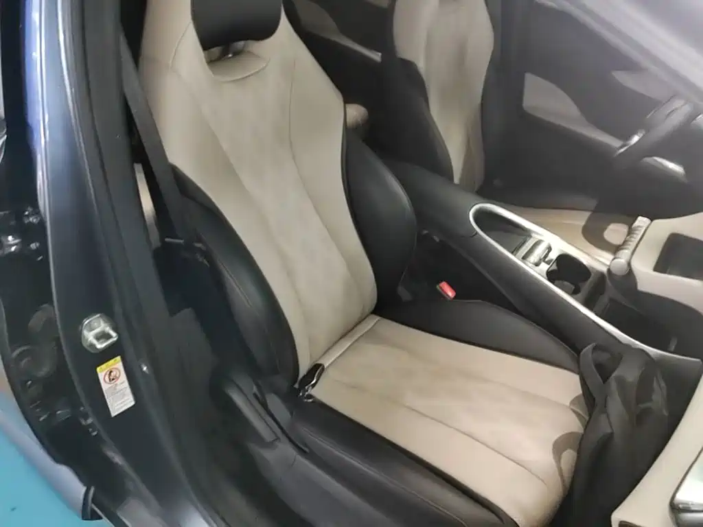 Фото 25 - BYD Dolphin