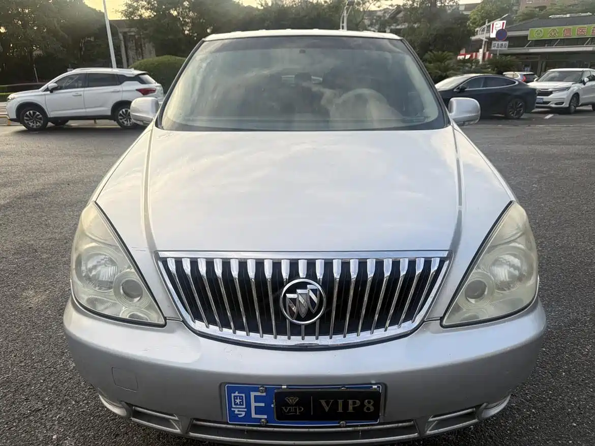 Фото 2 - Buick GL8