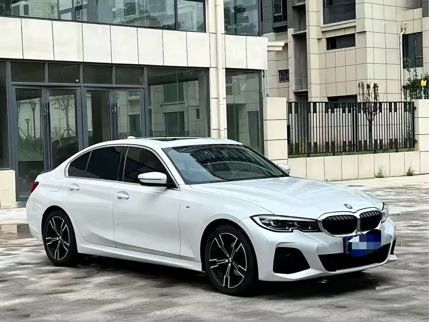 BMW 3 Series 2021 Second Facelift 325i M Sport Package фото 3
