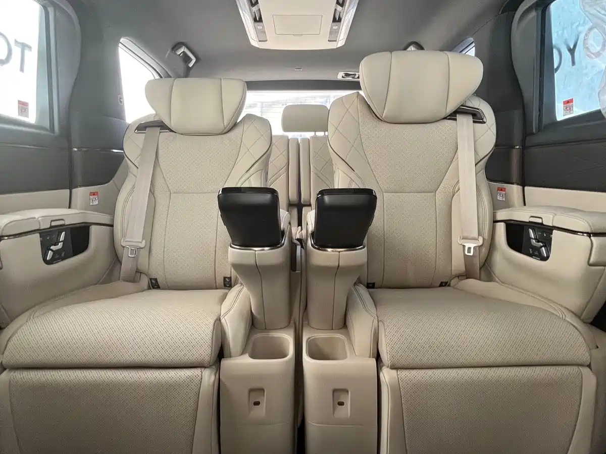 Toyota Vellfire 2024 Crown Hybrid 2.5L Executive Premium Edition фото 6