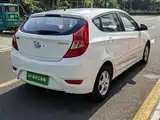 صورة 7 - Hyundai Reina