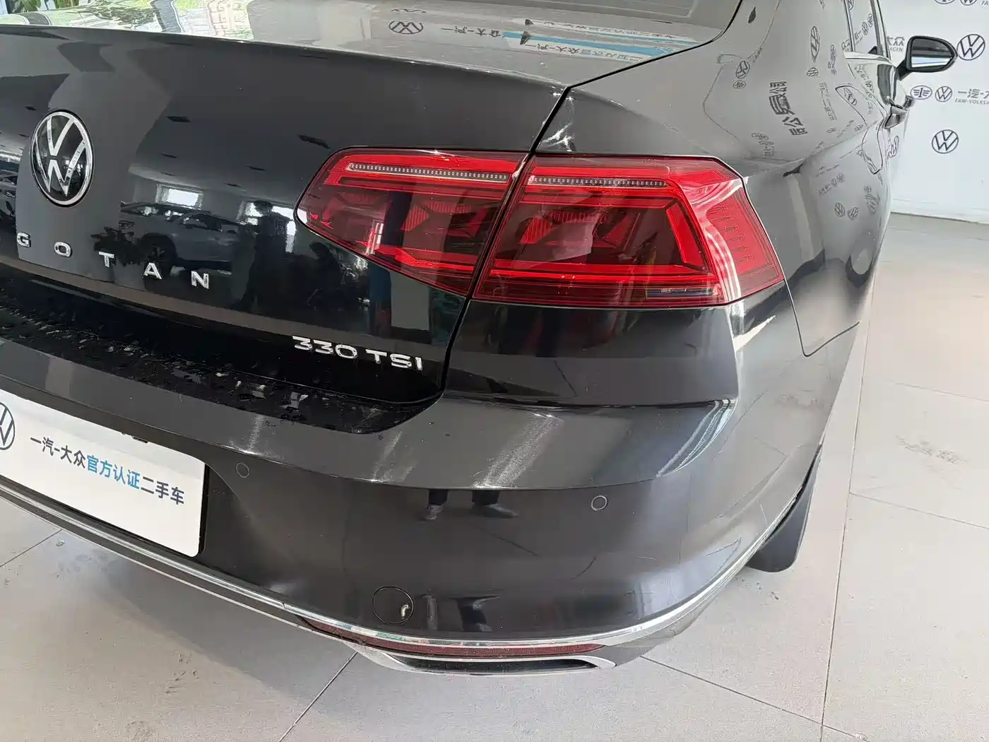 Volkswagen Magotan 2020 330TSI DSG Leading фото 16
