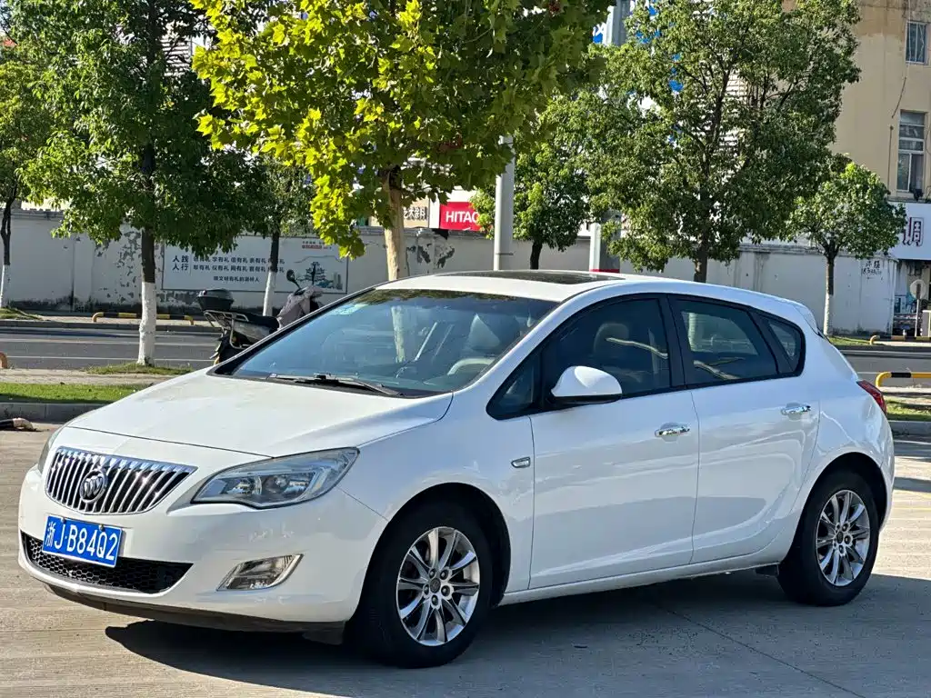 Photo 11 - Buick Excelle