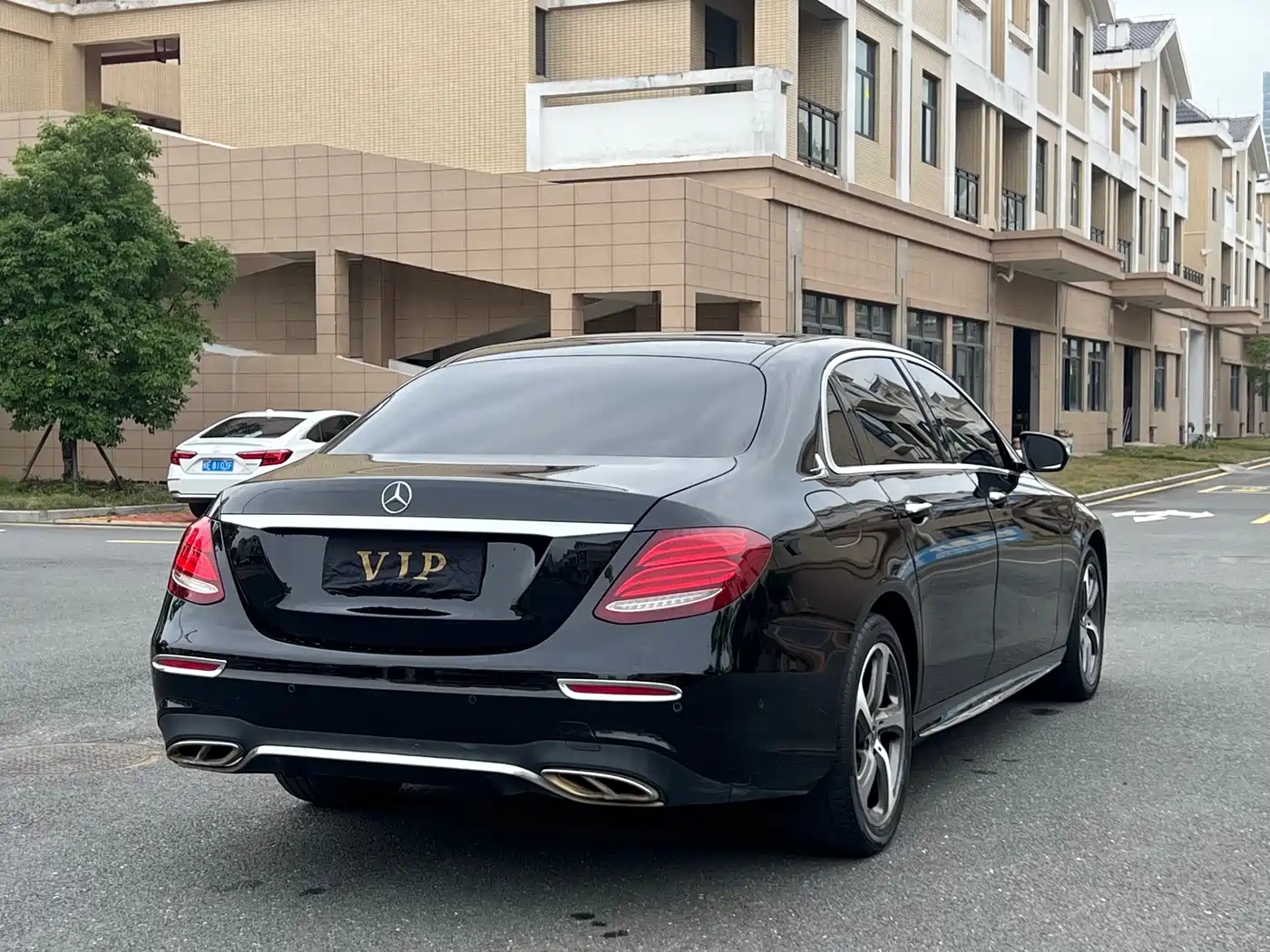 Mercedes-Benz E-Class 2019 Facelift E 300 L Sport Fashion фото 7
