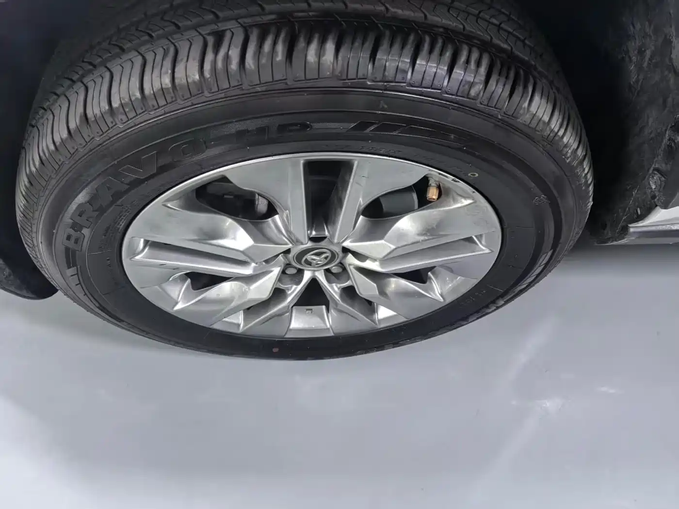 Toyota Wildlander 2020 2.0L CVT AWD Luxury Edition фото 5