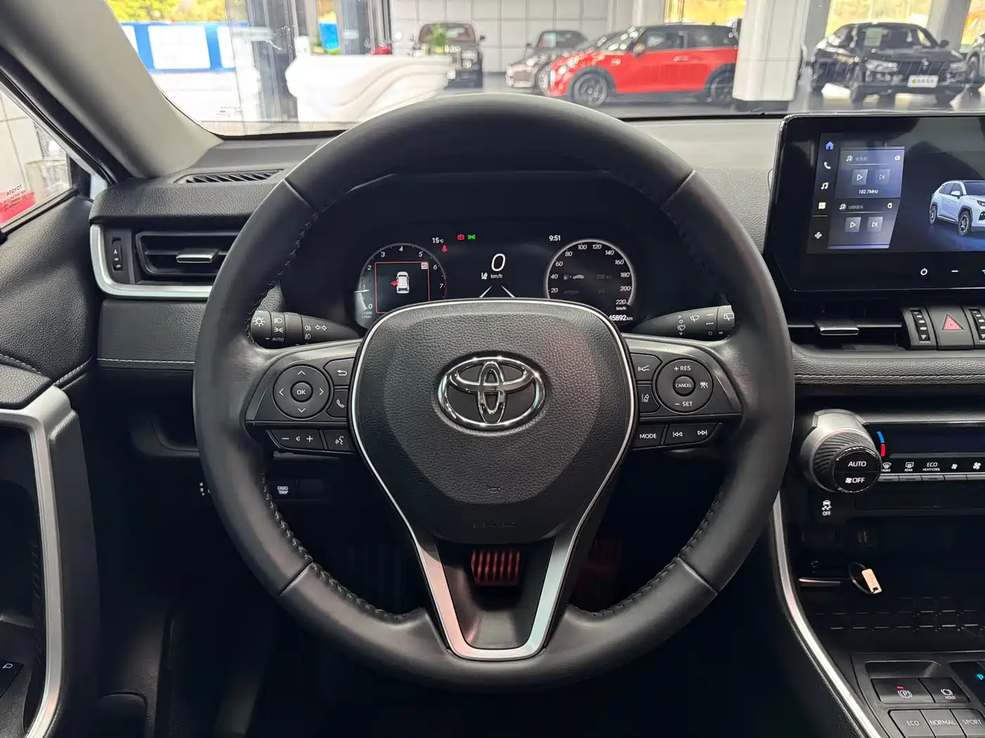 Toyota Wildlander 2023 2.0L CVT FWD Luxury PLUS фото 10