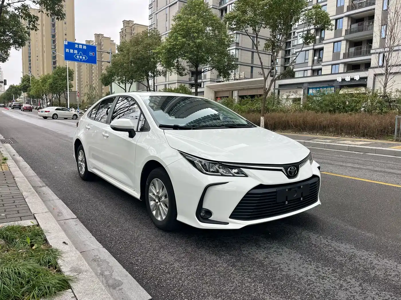 Toyota Corolla 2023 1.2T Pioneer Edition фото 3