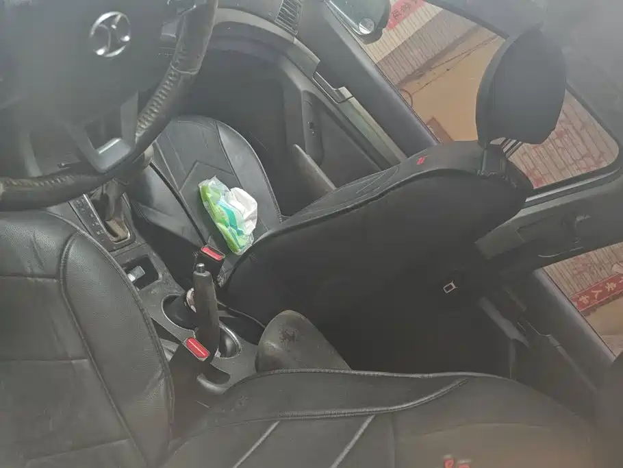 BAIC Senova X65 2015 2015 2.0T Automatic Elite