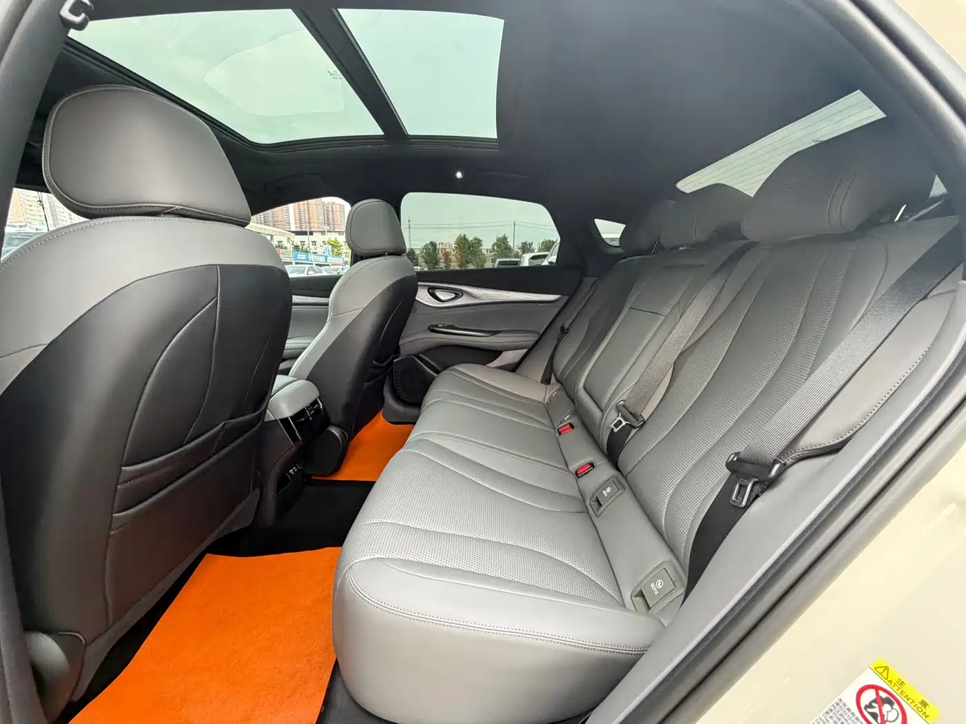 BYD Seal 2024 2024 Glory Edition DM-i 1.5L 121km Luxury