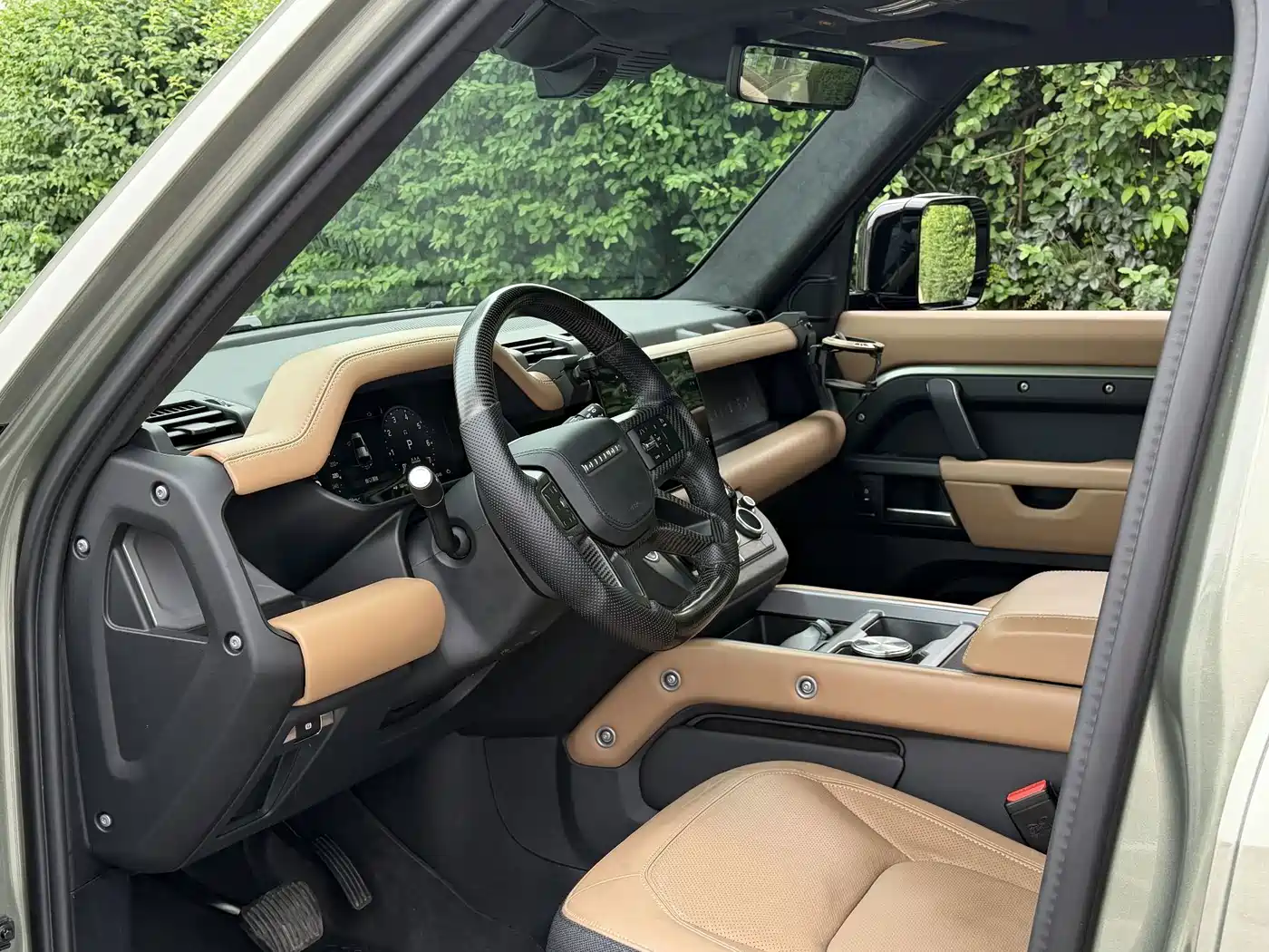 Land Rover Defender 2025 2024 110 3.0T P400 Dark Special Edition