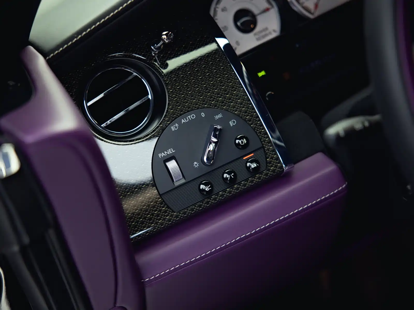 Фото 27 - Rolls-Royce Wraith