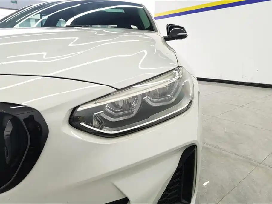 BMW 1 Series 2021 120i M Sport Shadow Edition фото 5