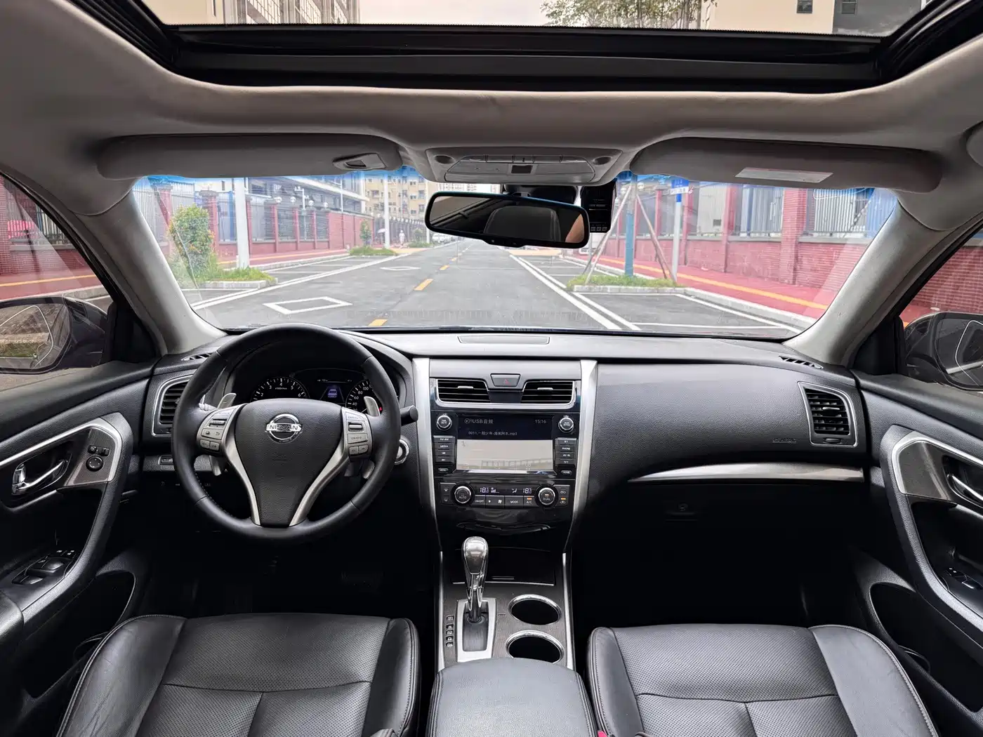 Фото 7 - Nissan Teana