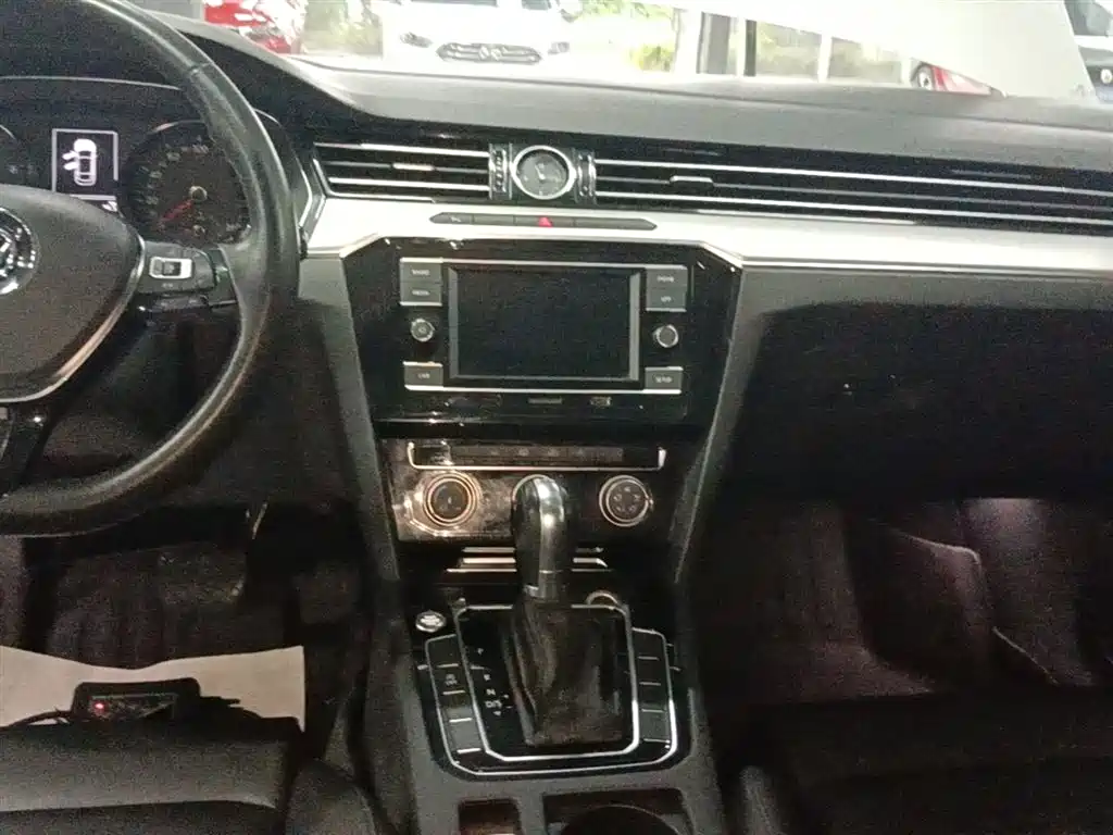 Volkswagen Magotan 2019 330TSI DSG Leading China V фото 13