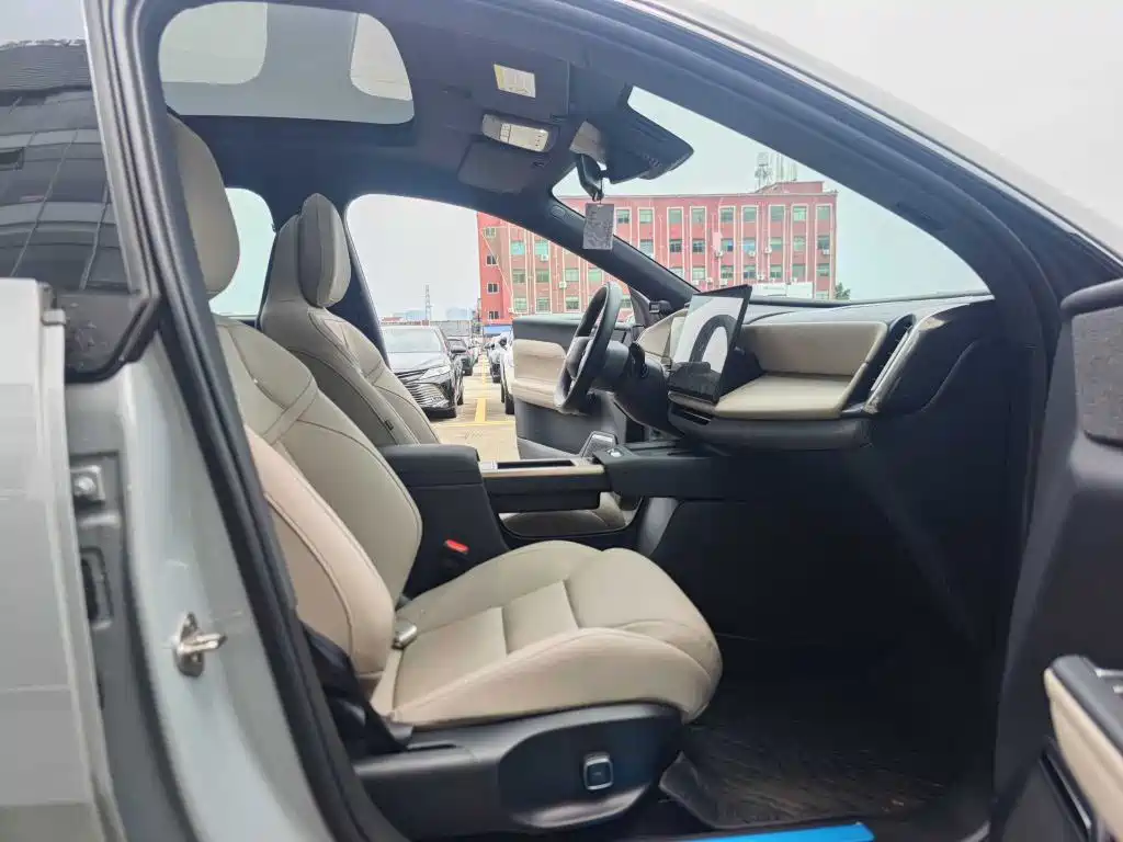 Фото 4 - Volvo XC70 Plug-in Hybrid