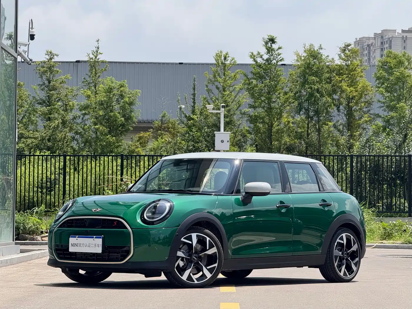 MINI 2025 Model 2.0T COOPER S Artist 5-Door