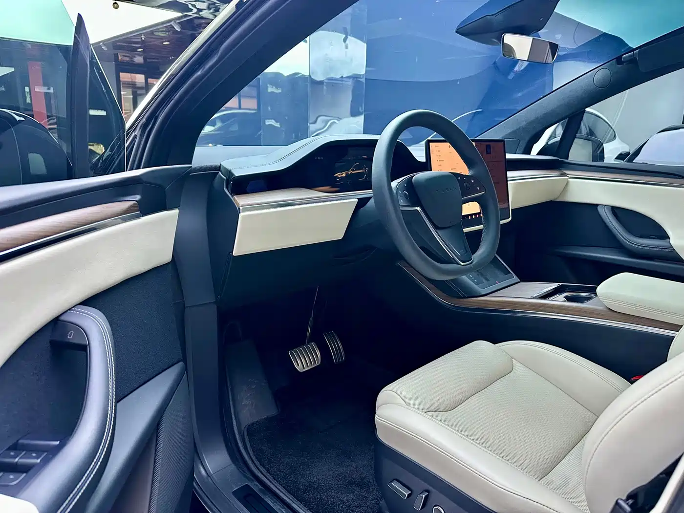 Tesla Model X 2024 2023 Dual Motor All-Wheel Drive Edition