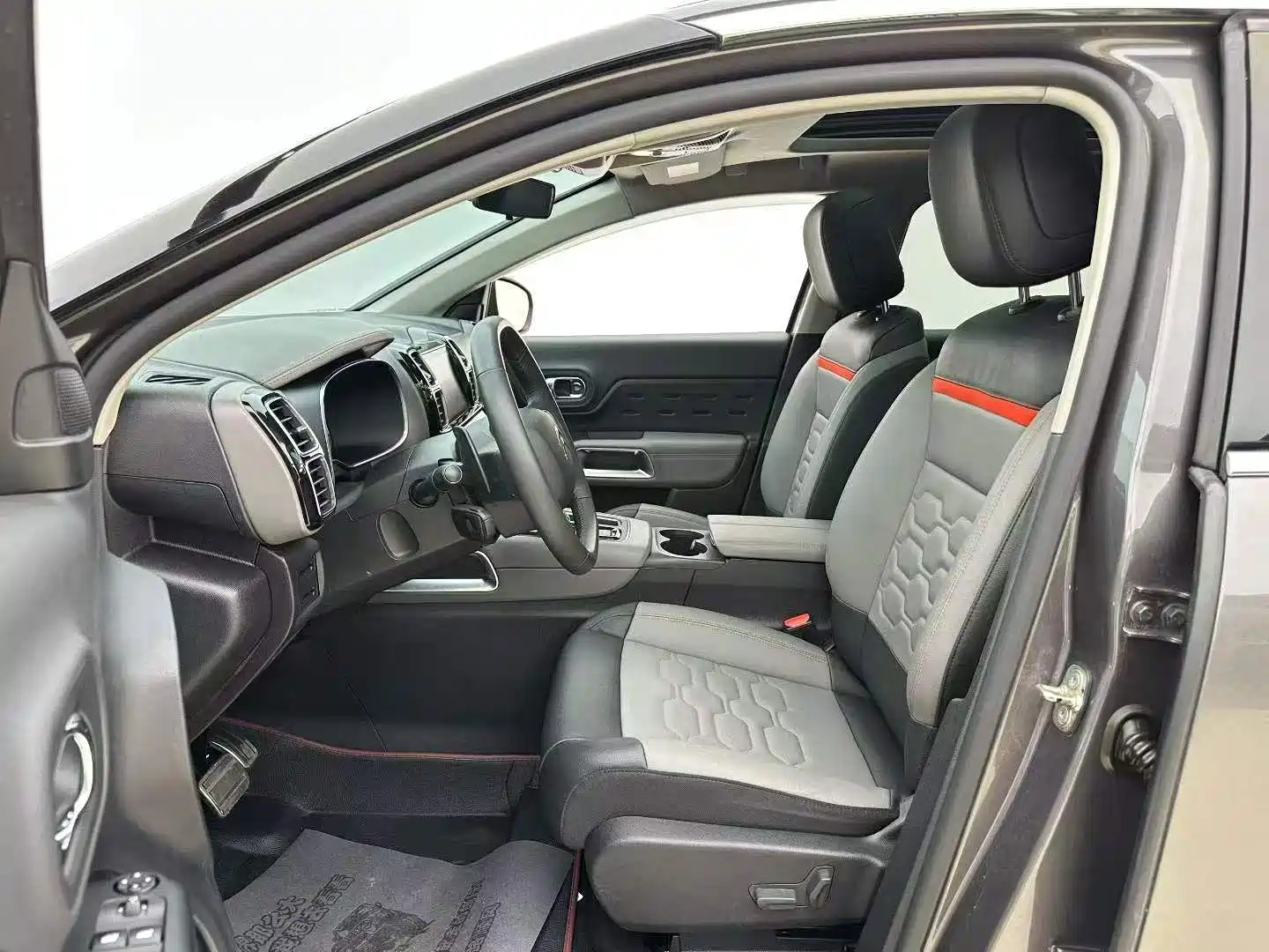 Фото 3 - Citroën Tianyi C5 AIRCROSS