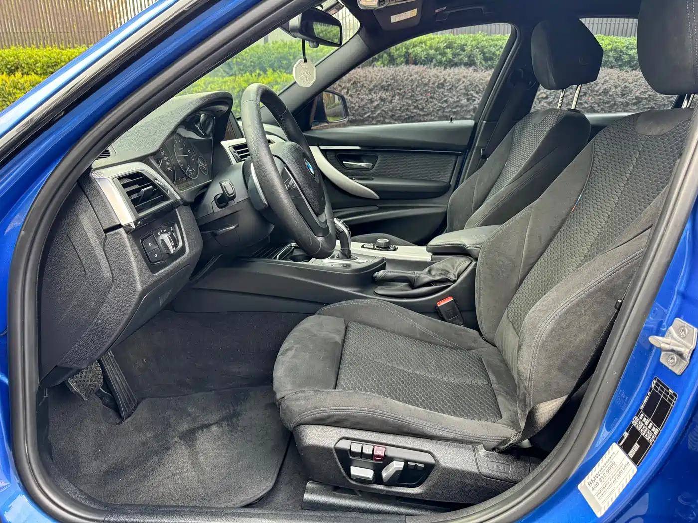 BMW 3 Series 2017 320i M Sport фото 4
