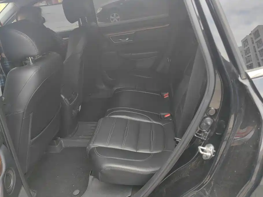 Фото 11 - Honda CR-V