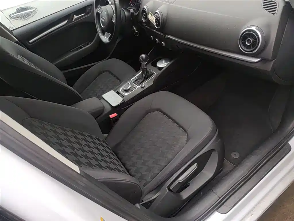 Audi A3 2016 Sportback 35 TFSI Progressive фото 25