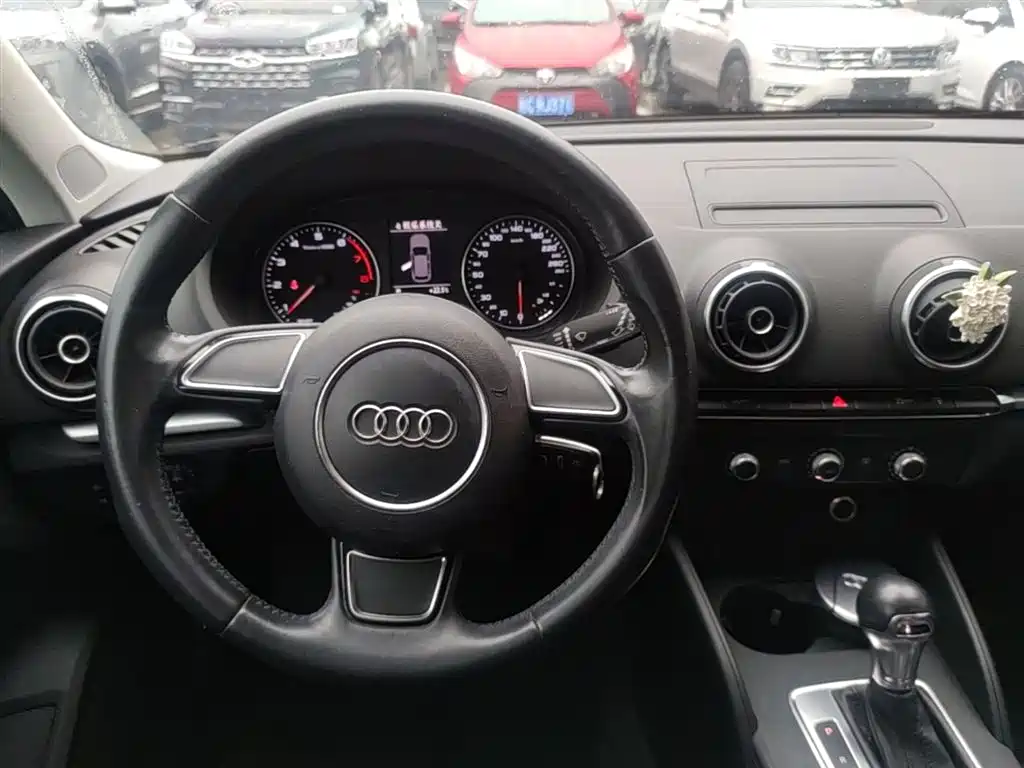 Audi A3 2016 Sportback 35 TFSI Progressive фото 11