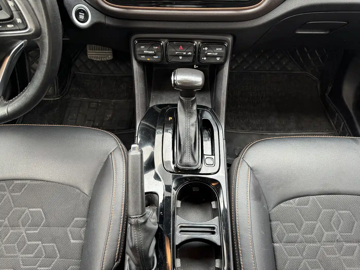 GAC Trumpchi Trumpchi GS3 2019 235T Automatic Elite Edition фото 16