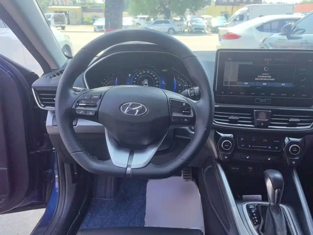 Photo 3 - Hyundai Lafesta