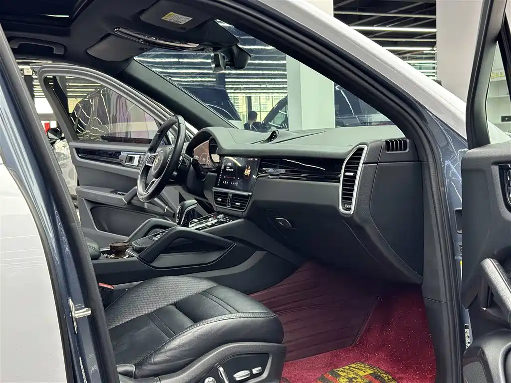 Porsche Cayenne New Energy 2019 Cayenne E-Hybrid 2.0T фото 8