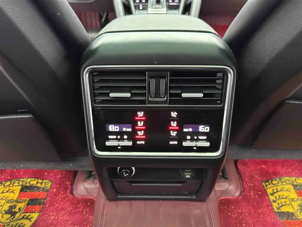 Porsche Cayenne New Energy 2019 Cayenne E-Hybrid 2.0T фото 11