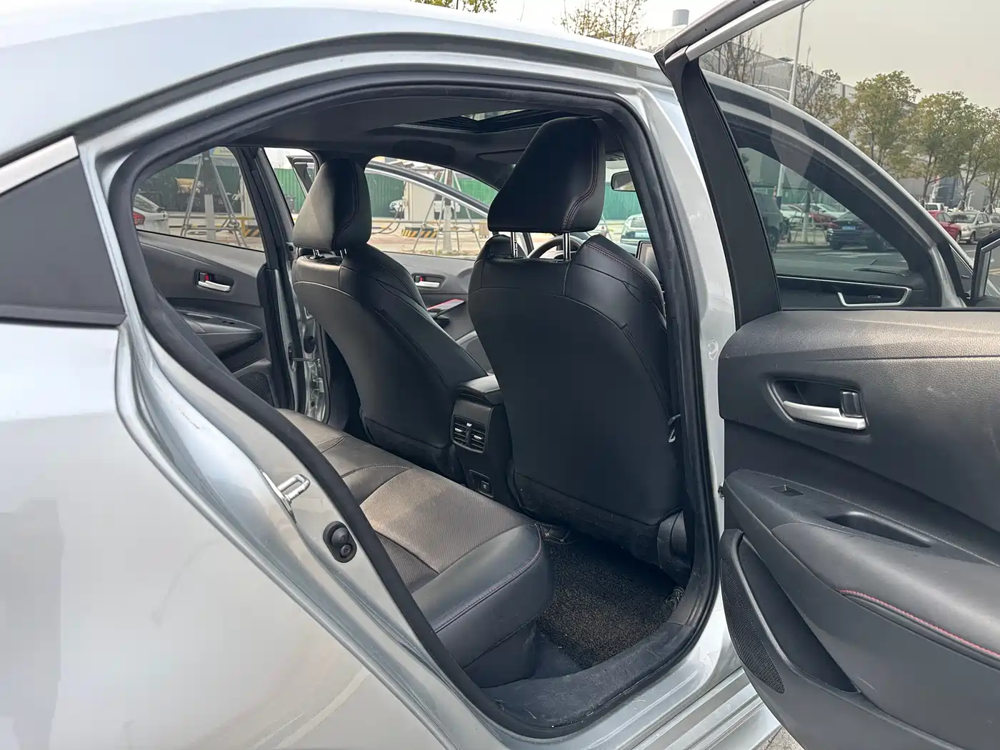 Toyota Levin 2021 Dual Engine 1.8H E-CVT Sport фото 19