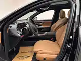 Photo 8 - Mercedes-Benz E-Class