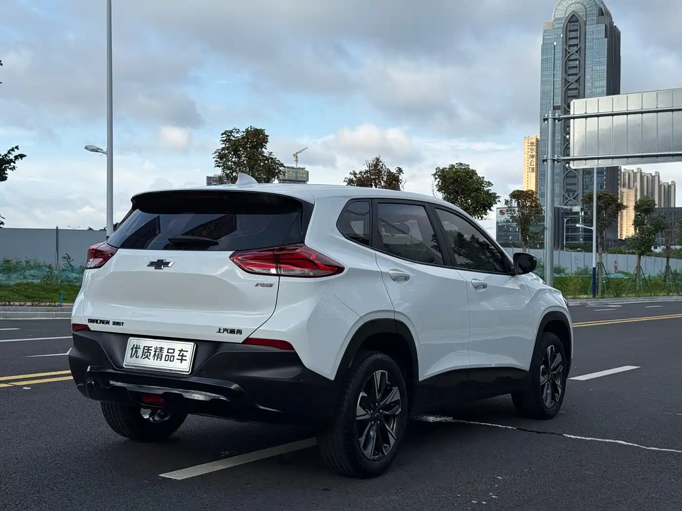 Chevrolet Trax 2023 Model Tracker RS 1.5T CVT Cool фото 28