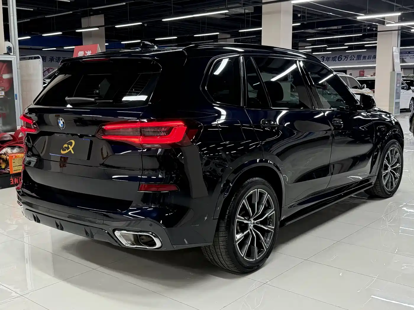 BMW X5 2022 xDrive 30Li Premium M Sport Package фото 6