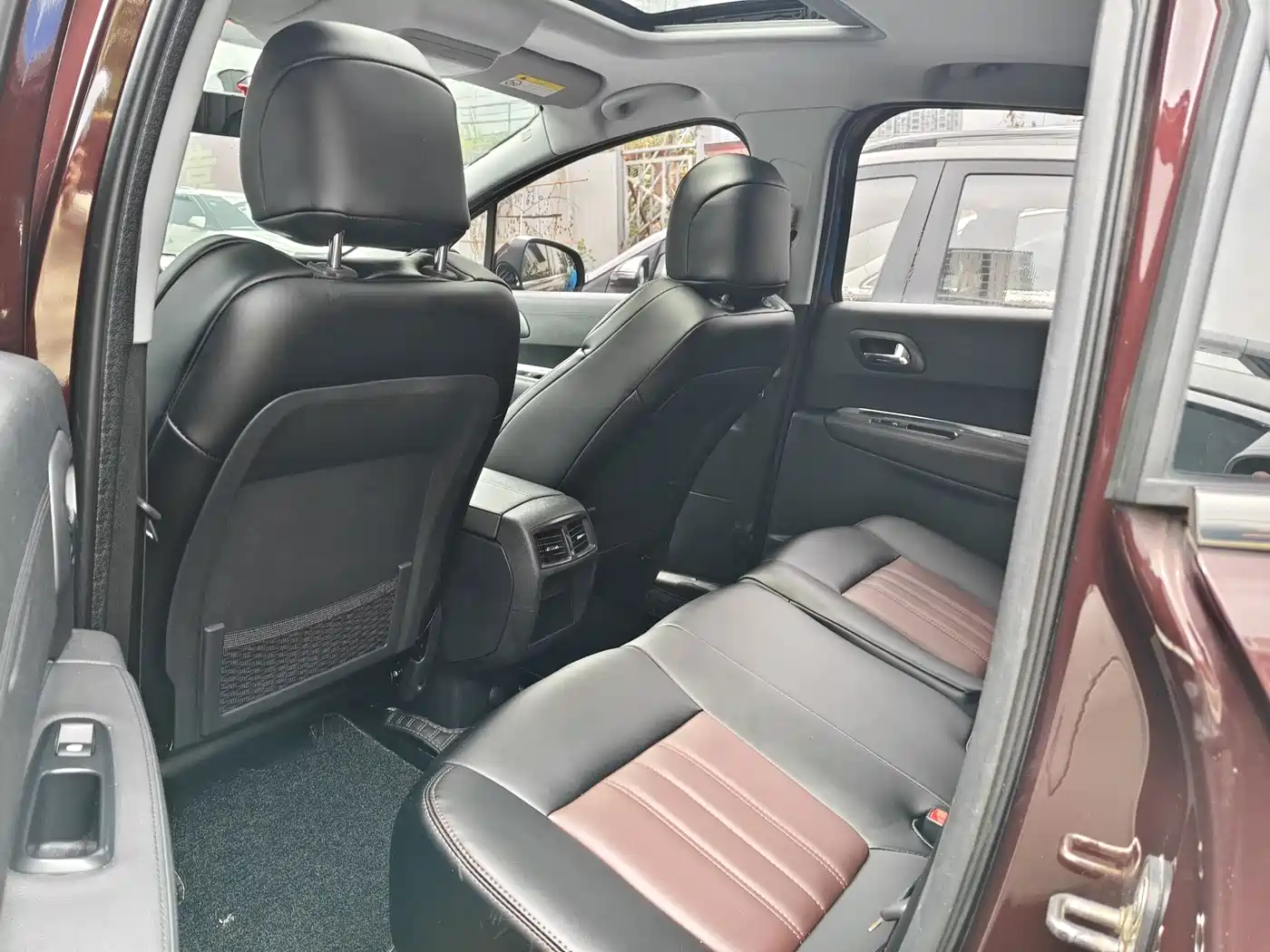 Peugeot 3008 2017 2016 1.6THP Automatic Classic Edition