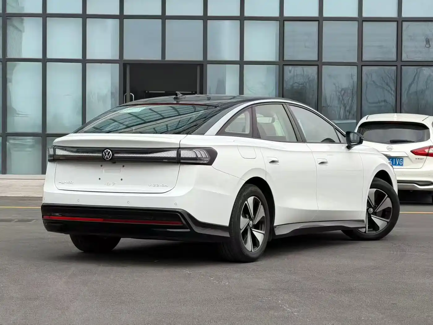 VOLKSWAGEN ID.7 VIZZION