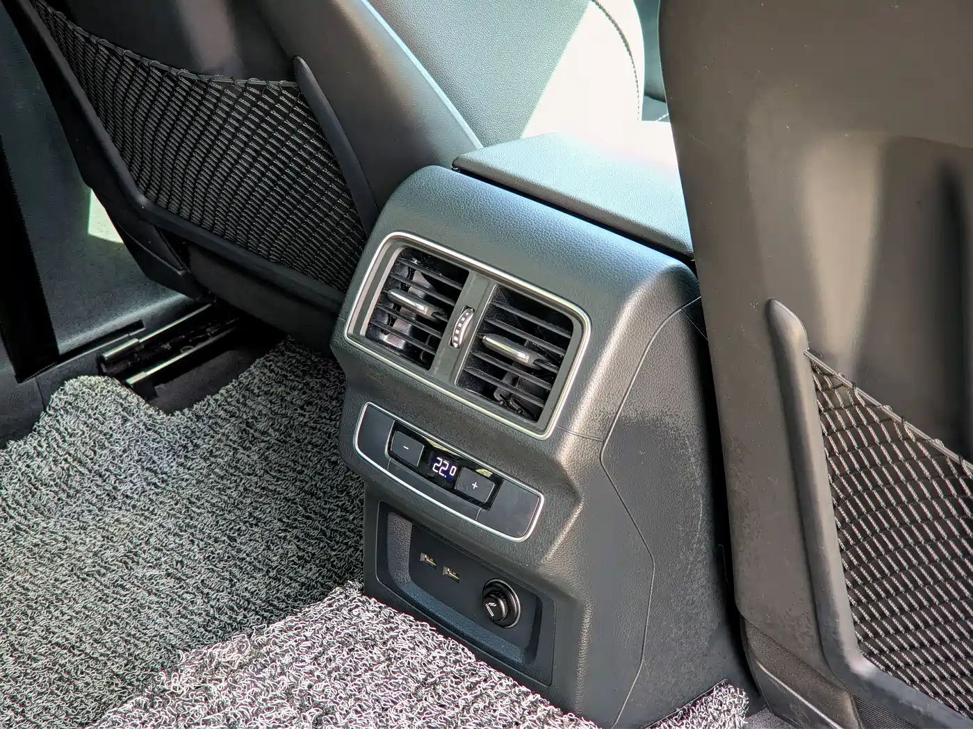 Audi Q5L 2022 45T Luxury Dynamic фото 7