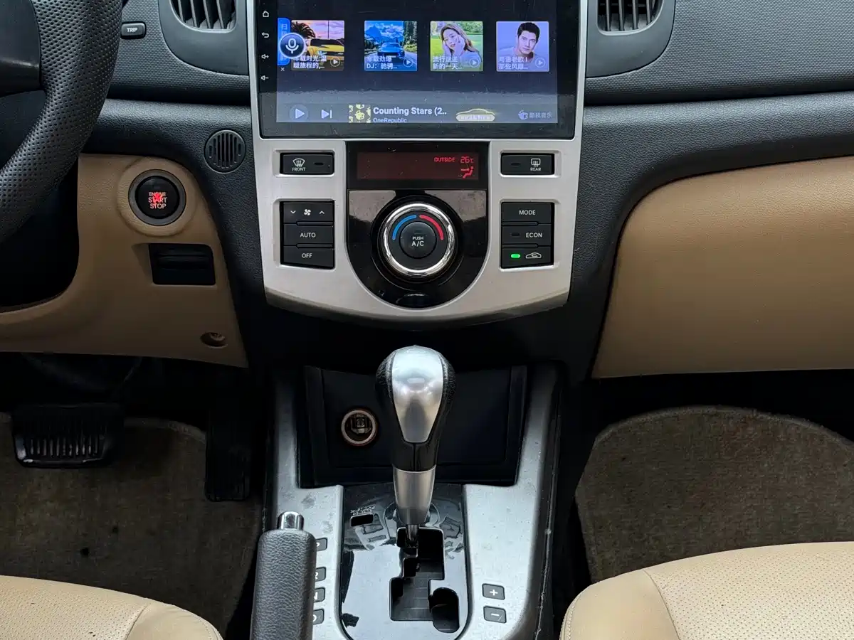 Kia Forte 2009 1.6L AT Premium фото 12