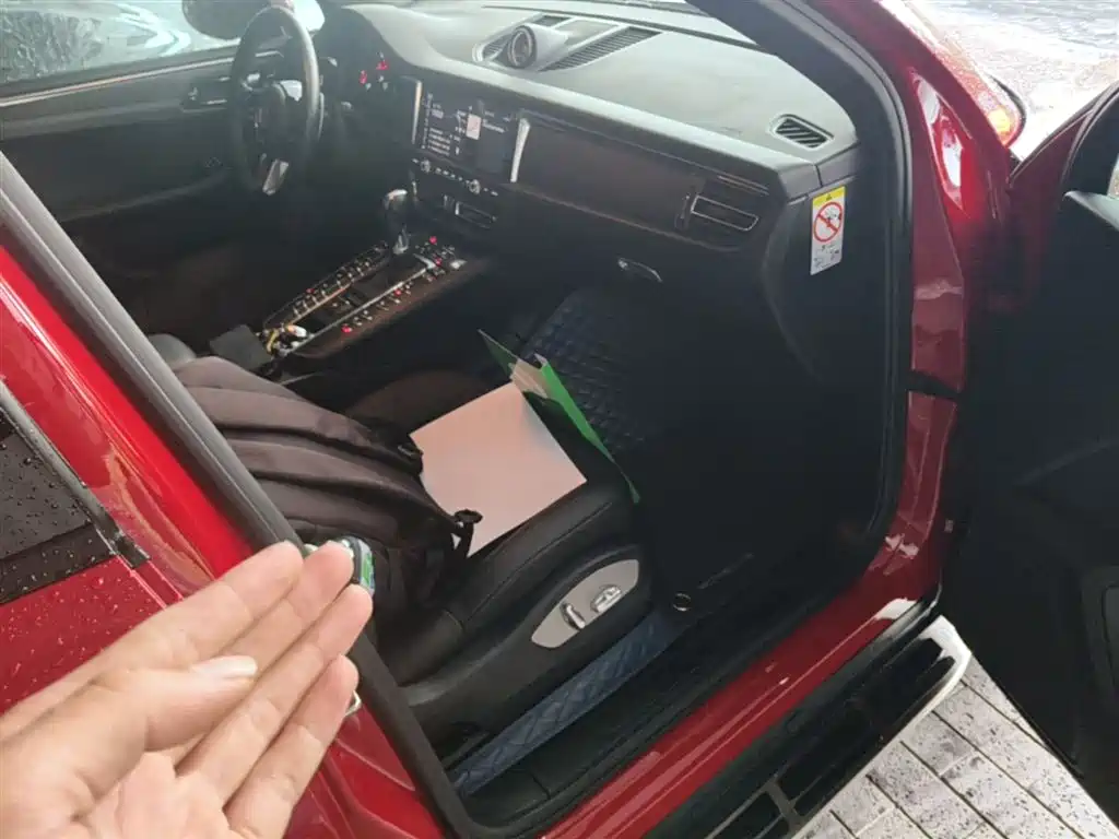 Porsche Macan 2018 Macan 2.0T фото 11