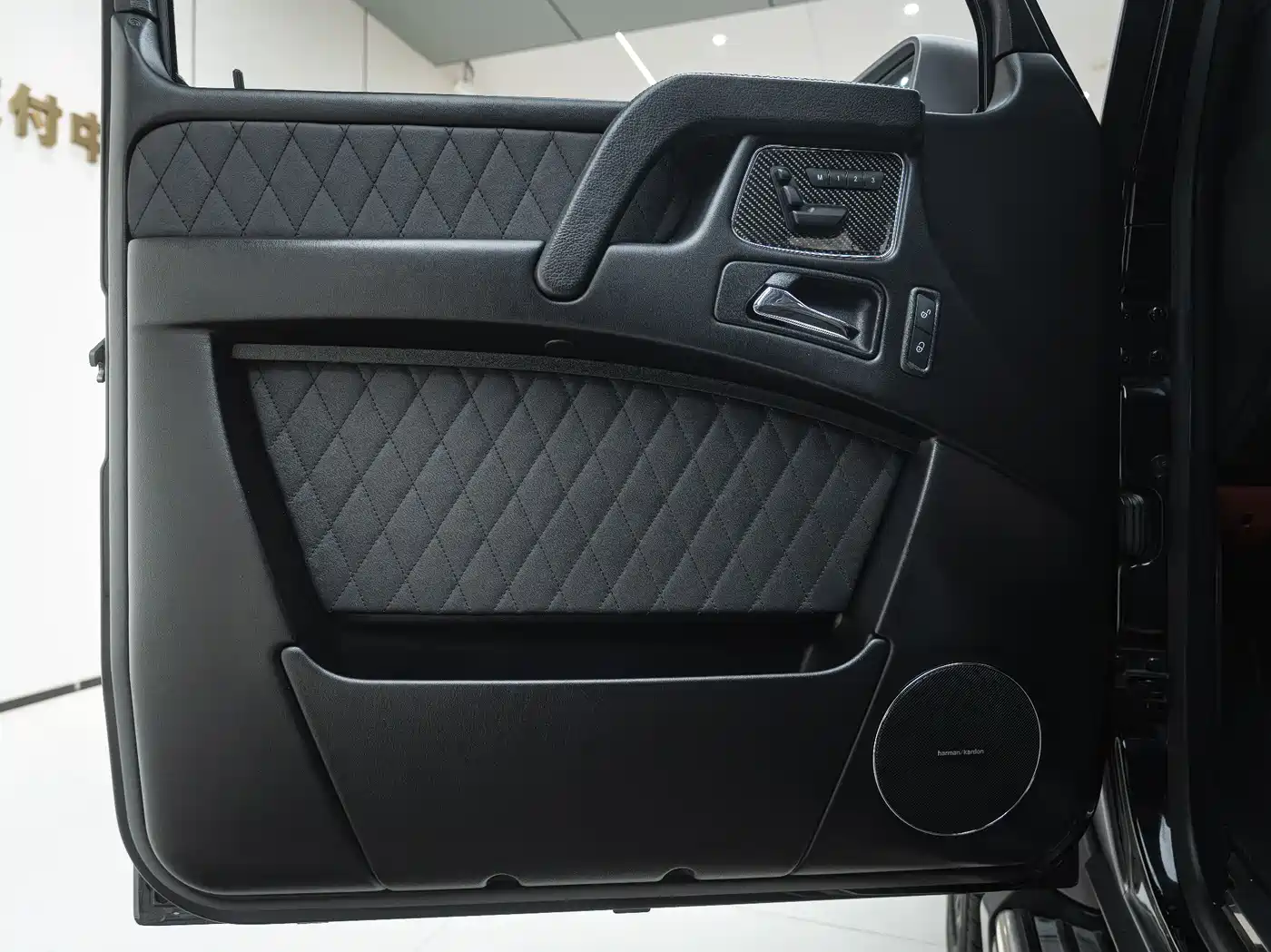 Mercedes-Benz G-Class AMG 2013 AMG G 63 фото 9