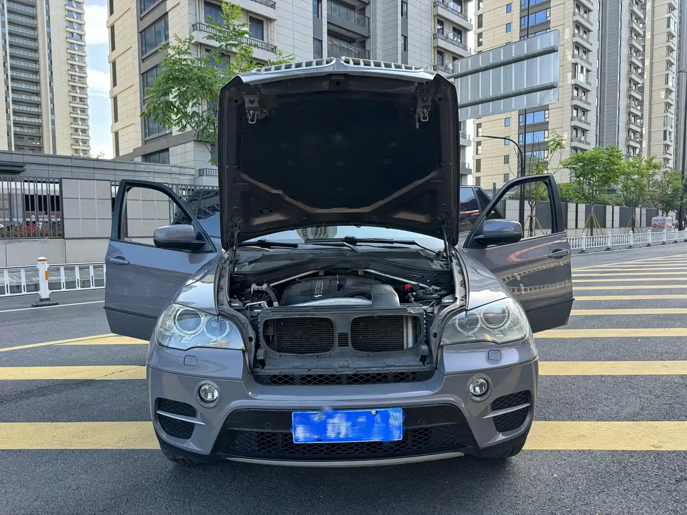 BMW X5 (Import) 2011 xDrive35i Luxury Edition фото 9