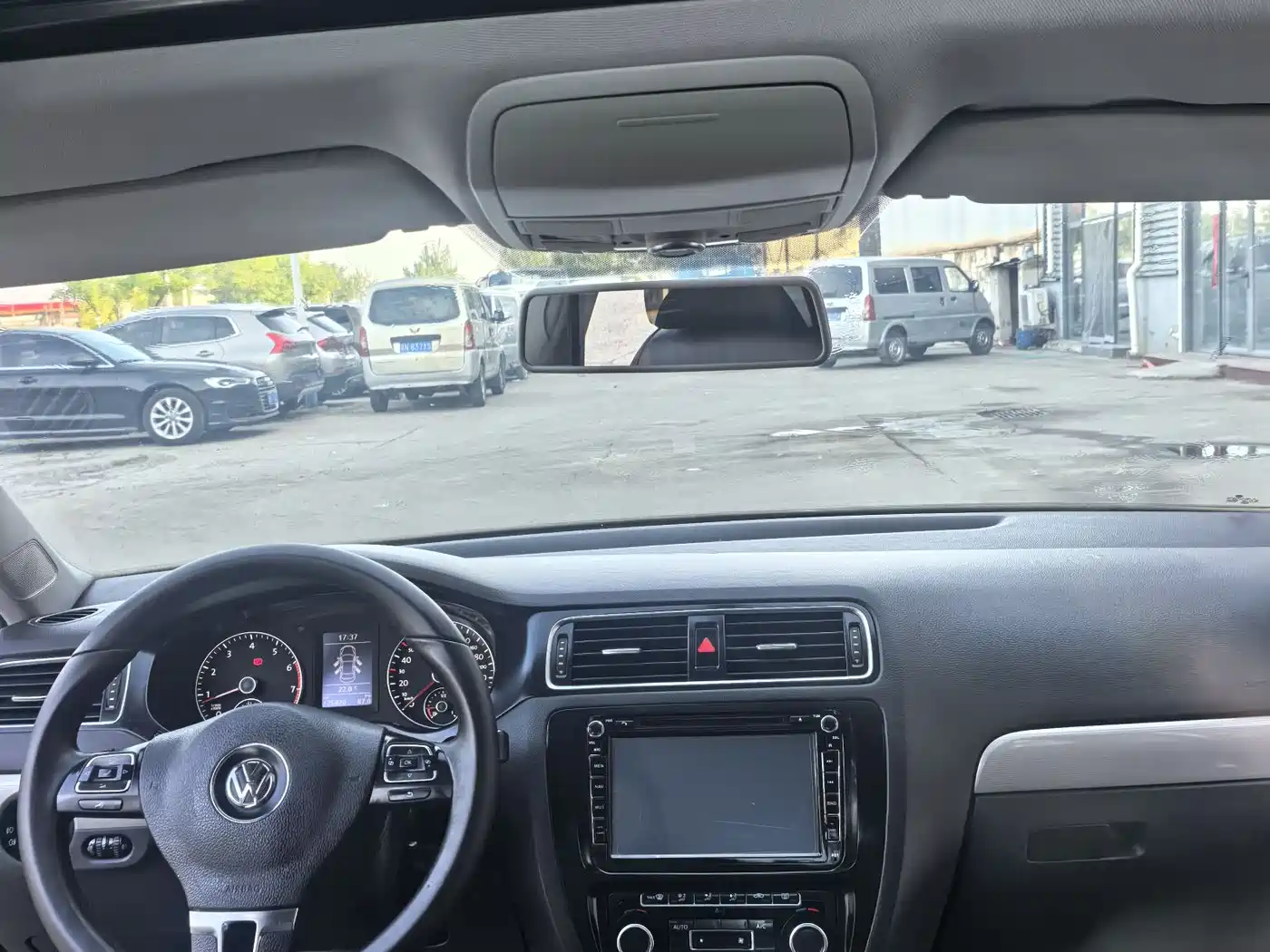 Volkswagen Sagitar 2012 1.4TSI Manual Luxury фото 10