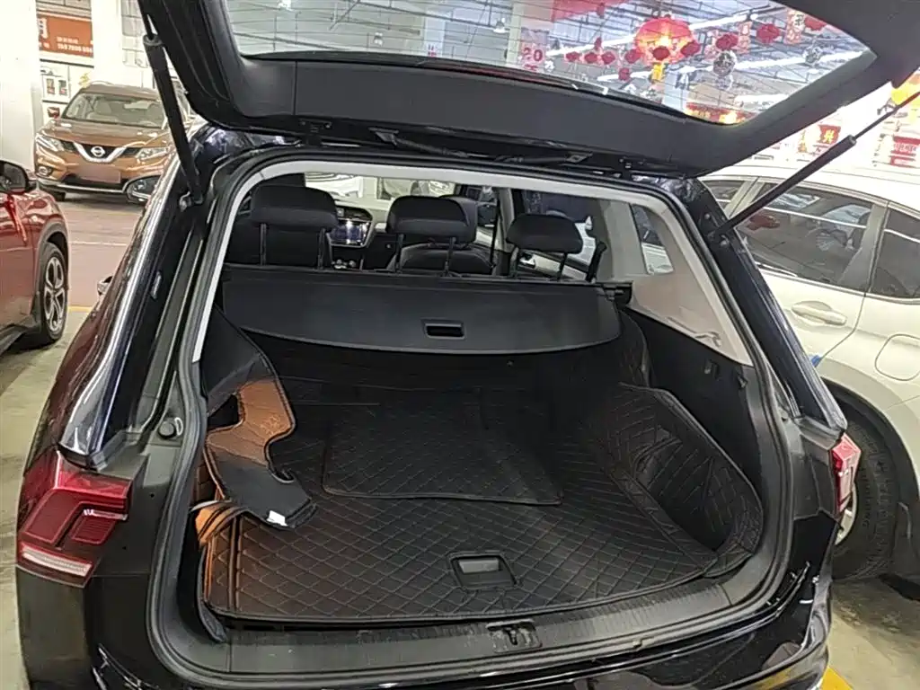 Volkswagen Tiguan L 2019 330TSI Auto 2WD Panorama Comfort Edition China V фото 19