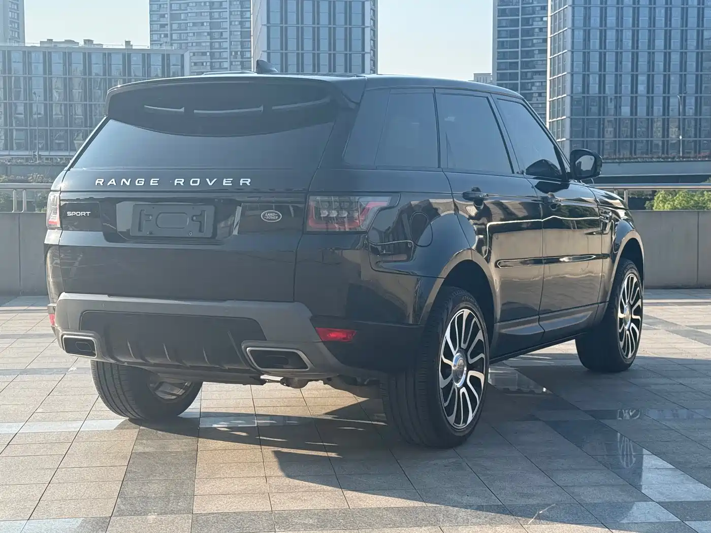 Land Rover Range Rover Sport 2020 3.0 L6 SE фото 10