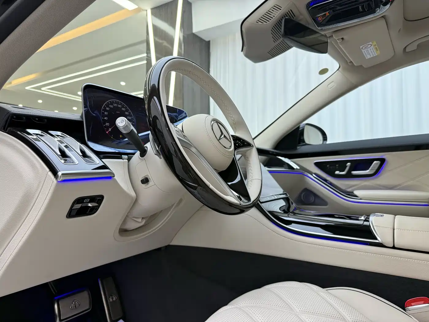 Mercedes-Benz Maybach S-Class 2026 S 480 4MATIC фото 5