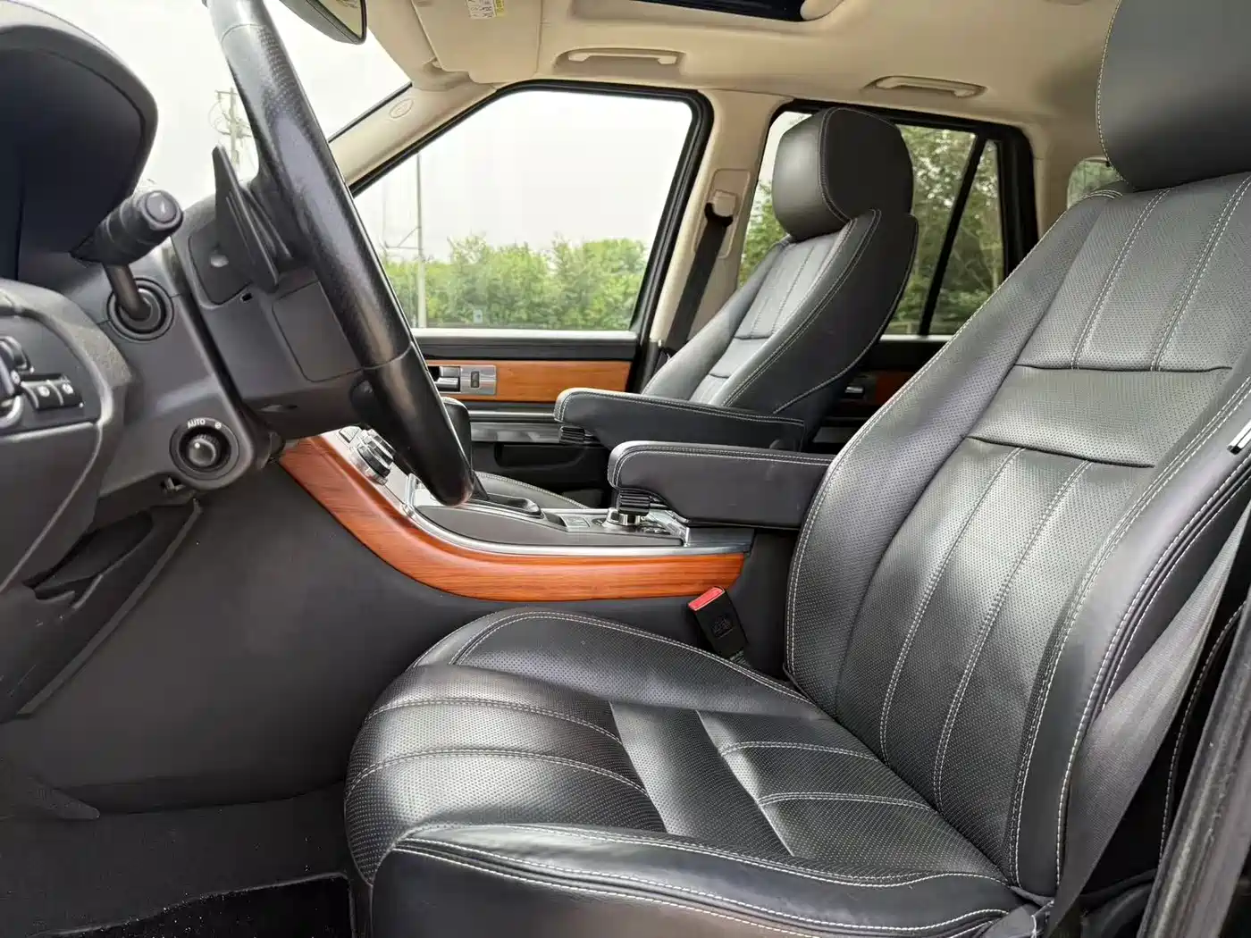 Land Rover Range Rover Sport 2010 5.0 SC V8 HSE фото 10